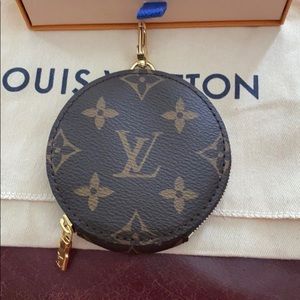 Louis Vuitton round coin purse